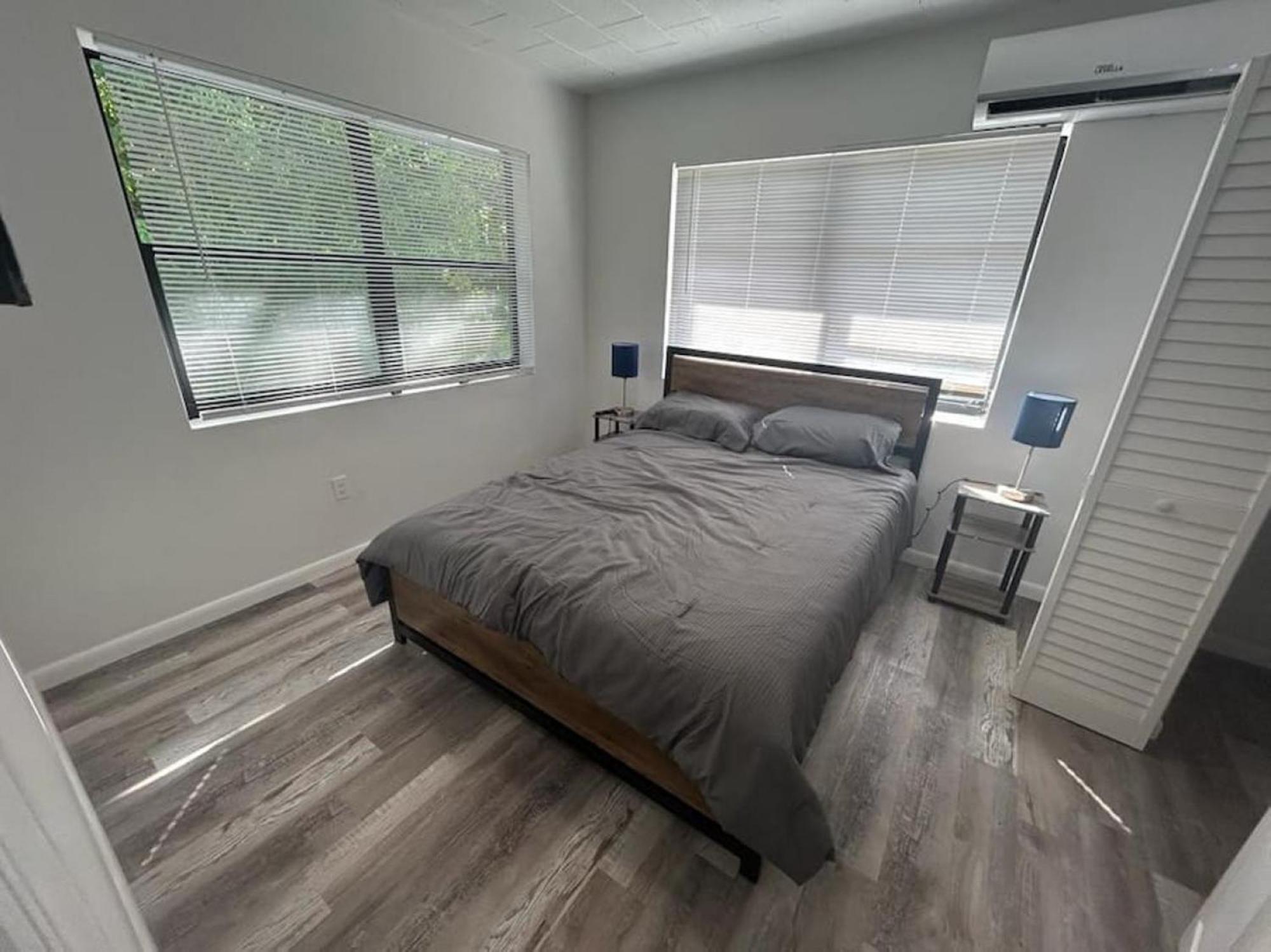 Fully Equipped Apartments With Parking Near Cocowalk Miami Exterior photo