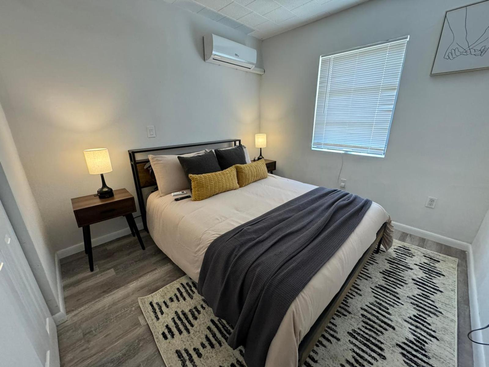 Fully Equipped Apartments With Parking Near Cocowalk Miami Exterior photo