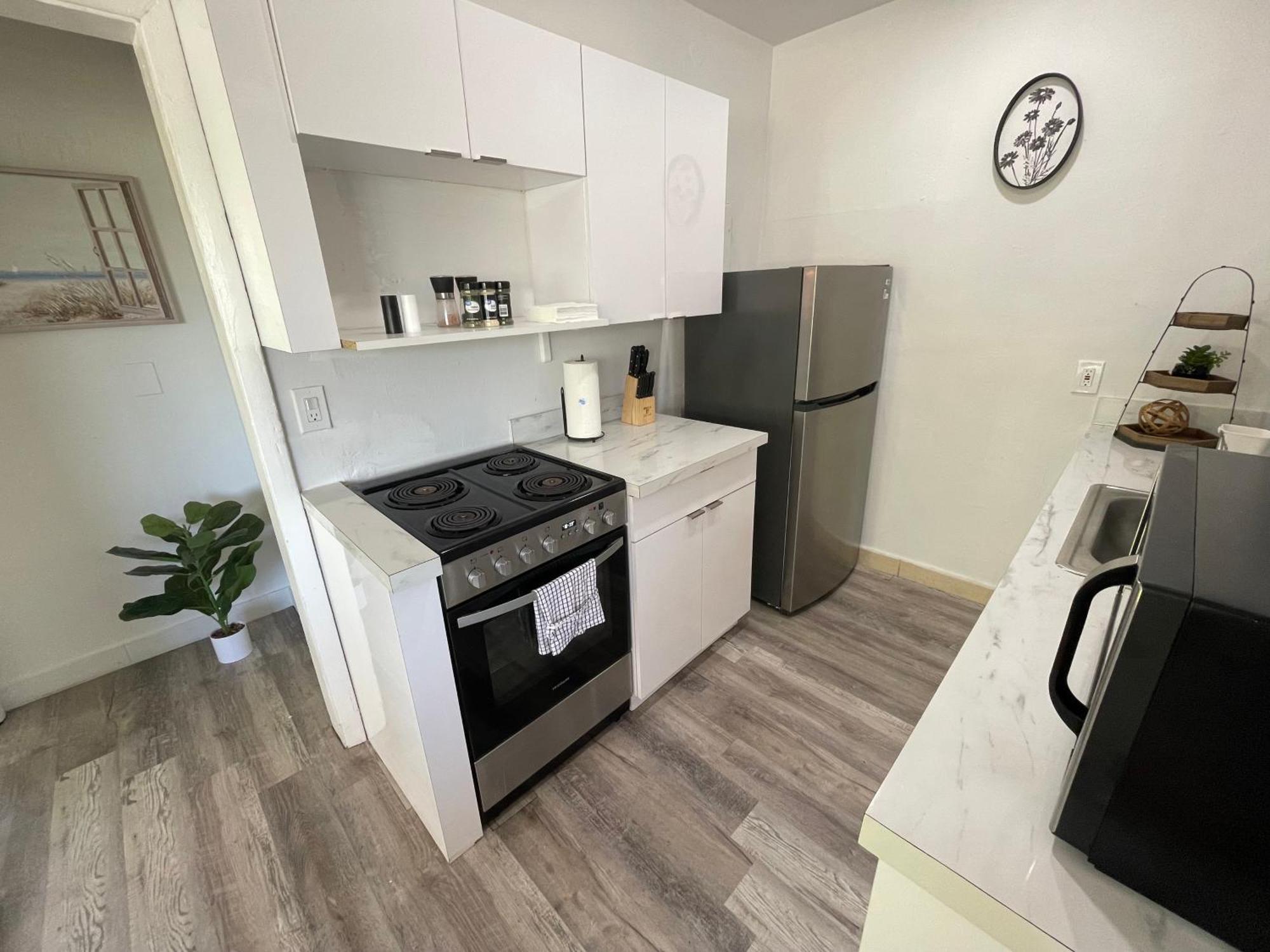 Fully Equipped Apartments With Parking Near Cocowalk Miami Exterior photo